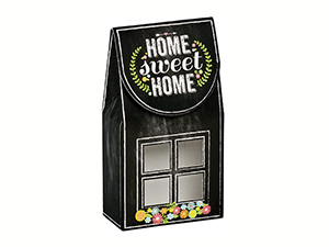 gourmet_window-boxes-chalkboard-welcomehome-300x225pix
